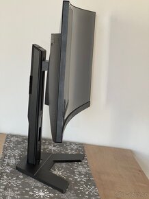 Monitor GIGABITE QHD - 2