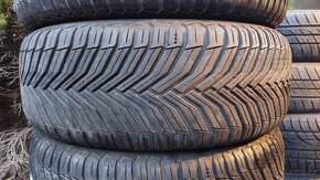 Pneu celoroční, 4 ks, rozměr 215/55/17, 94V, zn. MICHELIN - 2