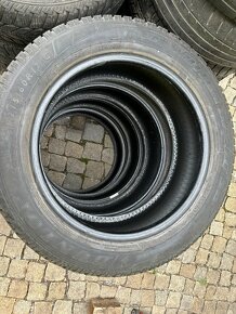 215/60R17 sada zimních pneu - 2