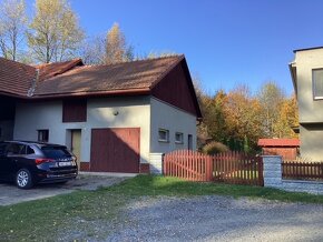 Prodej rodinného domu v Kuníně 334 m², pozemek 5 561 m² - 2