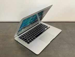 MacBook Air 13" 2015 / 128GB / 8GB / 1,6GHz - 2