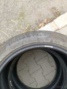 235/45 R18 zimní - 2