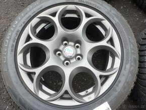 Prodám Sadu Orig NEJETÝCH ALU kol Alfa 225/50R17 zimní - 2