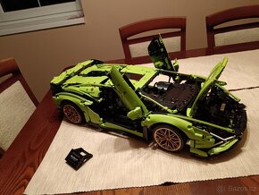 LEGO Lamborghini Sian - 2