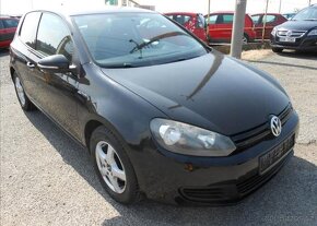 Volkswagen Golf 1,6 TDI 77kW VI. Serviska nafta automat - 2