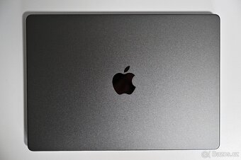 MacBook Pro 14" M4 CZ 2024 Vesmírně černý - 2