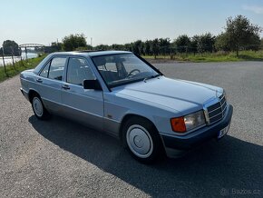 Mercedes 190e - 2