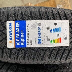 Zimní pneu 235/55 R19 105v Nokian - 2