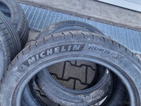 Michelin  pilot sport 4  225/45 ZR17  Letni - 2