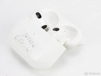 Bezdrátová sluchátka Apple AirPods (3rd Gen) - 2