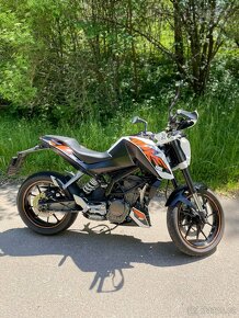 KTM Duke 125 - r.v. 2013 - 2