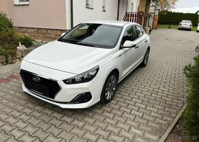 Hyundai i30 1,4T-GDi Top stav pravid.servi benzín - 2