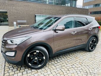 Hyundai Santa Fe 2.2CRDi 4x4 AUT LED KAMERA TAŽNÉ SERVISKA - 2