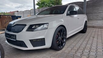 Škoda Octavia III RS 2.0 tdi DSG, PANORAMA, KESSY - 2