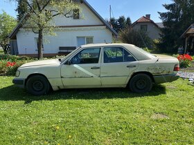 Náhradní díly mercedes w124 250D - 2