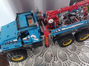 LEGO Technic 42070 - 2