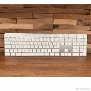 Apple Magic Keyboard s číselnou klávesnicí - české nálepky - 2