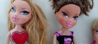 Sběratelské panenky zn. MGA BRATZ z roku 2001 - 2