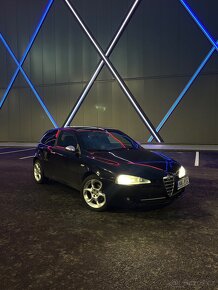 Alfa Romeo 147 Q2 - 2