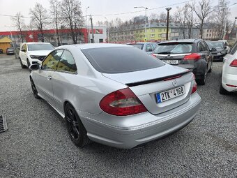 Mercedes-Benz CLK 320CDI V6 Kupé AMG Paket - 2