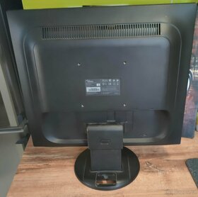 LCD 19" DISPLEJ HSD190MEN3 na N.D. - 2