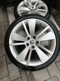 zenith-225/40 r18 - 2