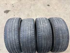 Pneumatiky Barum Bravuris 5 205/55R16 letni - 2