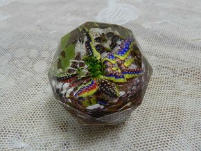Zajímavé staré broušené hranované Těžítko Květ Bublinky - 2
