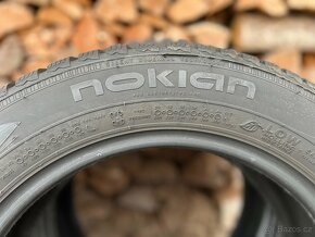 Zimní pneu - Nokian Tyres WR D4 185/60 R15 88 T XL - 2