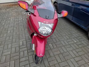 Honda CBR1100XX - 2