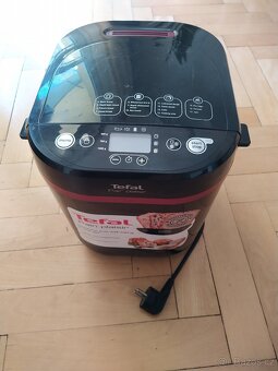 Prodám použitou pekárnu Tefal PF220838 - 2