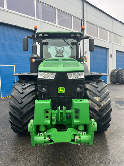 Traktor John Deere 8370R skladem - 2