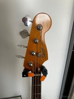 Squier Classic Vibe 60s Jazz Bass - 2