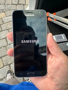 Samsung j3 2016 (J320) - 2