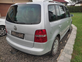 VW Touran - 2