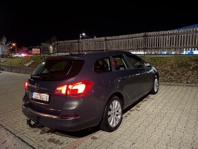 Opel Astra 2012, 1.6 benzin 85kw. - 2