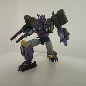 Transformers Legacy Evolution Voyager Class Tarn - 2