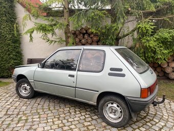 Peugeot 205 - 2