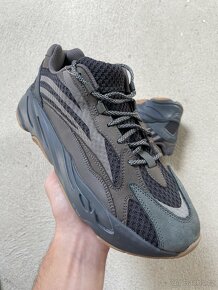 Yeezy 700 geode - 45 1/3 - 2