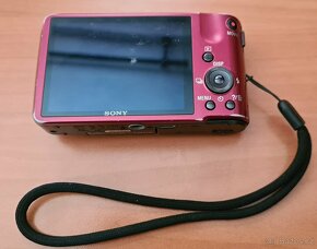 Sony DSC-HX7V - 2