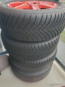 205/60 R16.  5x114.3 - 2