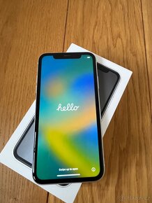 iPhone XR 256 GB - 2