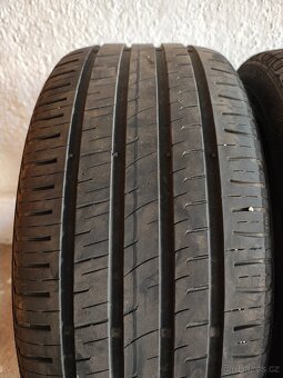 Letní pneu 235/45r18 - 2