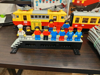 LEGO Train 12V 7740 - Inter-City Passenger Train - 2