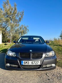 BMW E90 330i - 2