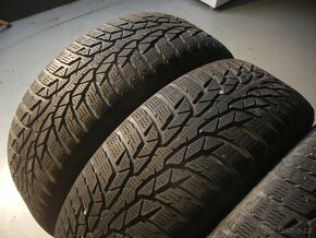 Zimní pneu Nokian 205/60R16 - 2