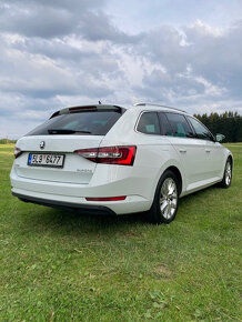 ŠKODA SUPERB 3 COMB 2.0TDI 110KW DSG WEBASTO PANORAMA BI-XEN - 2