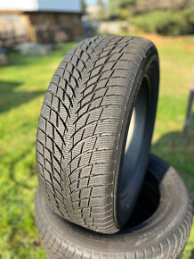 Zimní pneu Nokian Snowproof 235/55 R17 - 2