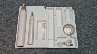 Zubní kartáček Philips Sonicare DiamondClean Prestige HX9992 - 2