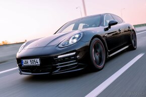 Porsche Panamera 420PS, Sportovní Volant - 2